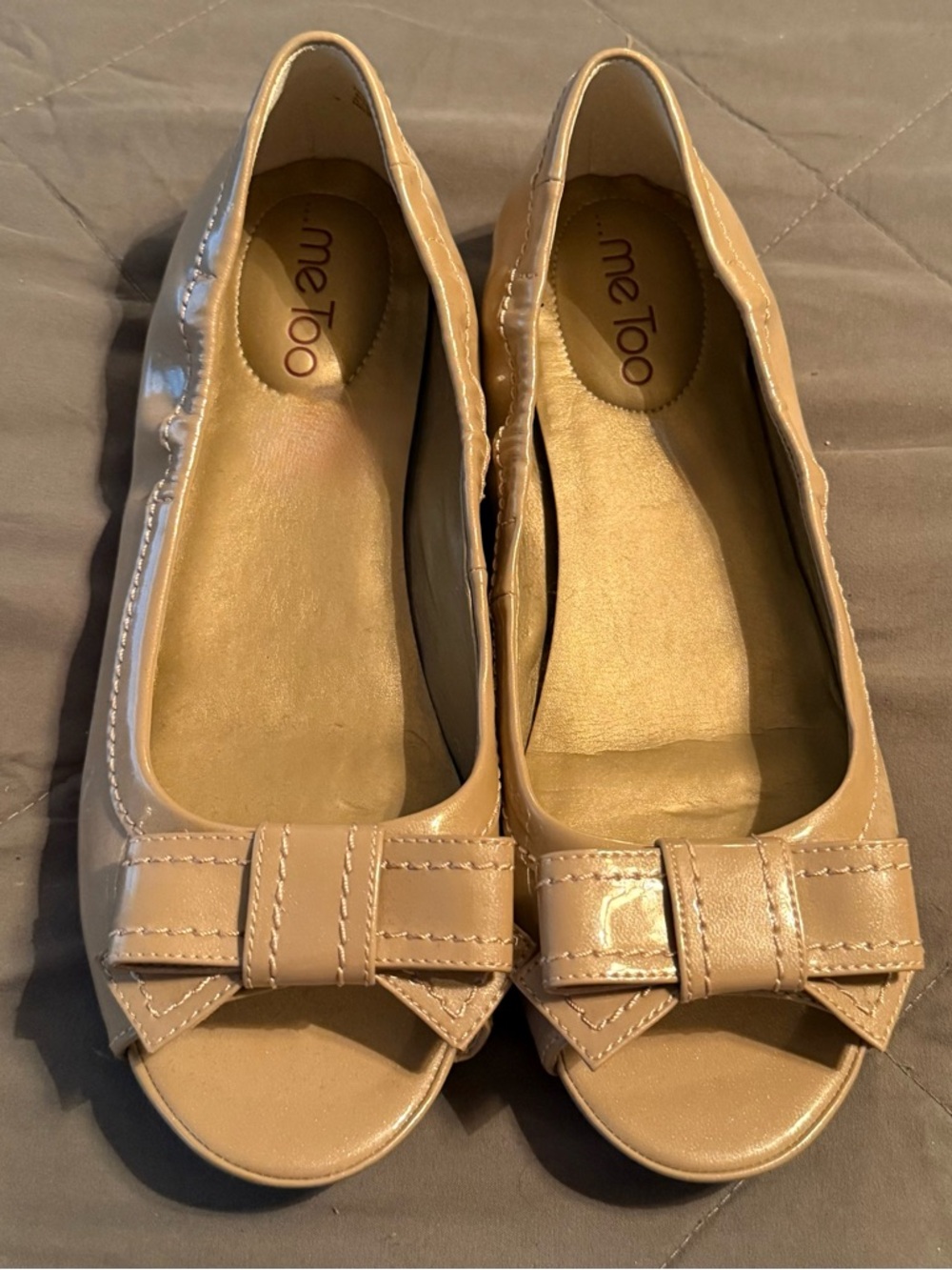 me Too Beige Patent Peep-Toe Flats with Bow Detail, Size 8.5M *NWOT*